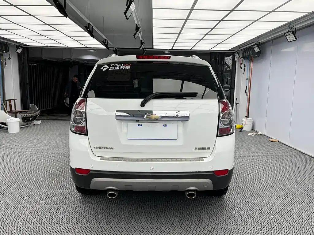 Captiva 2.4 L 4 WD Luxury 5-seat