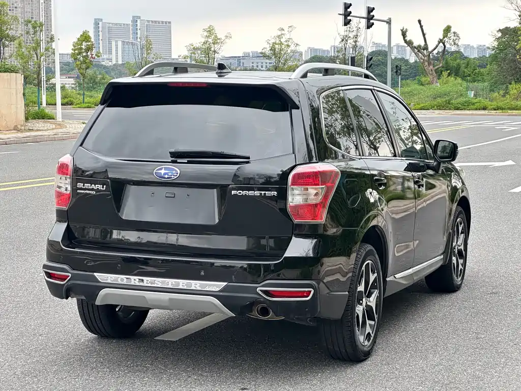 Forester 2.0 i Special Commemorative