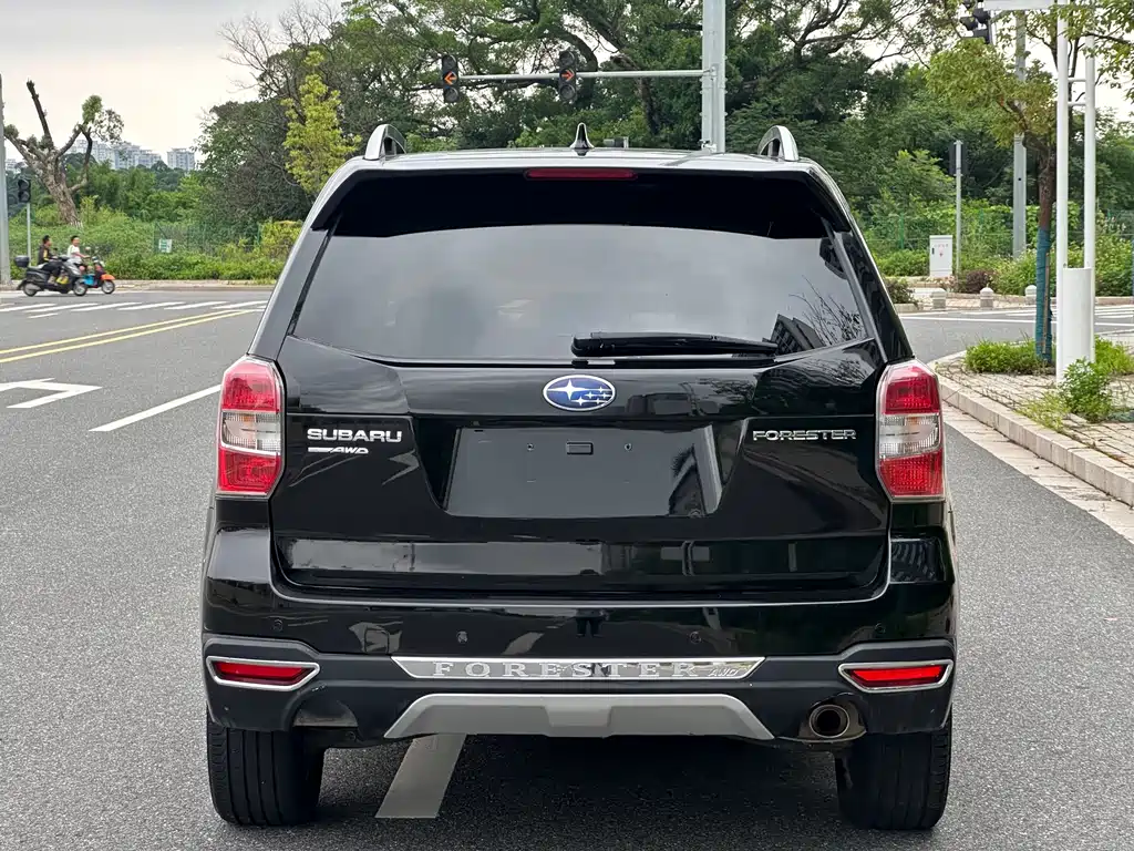 Forester 2.0 i Special Commemorative