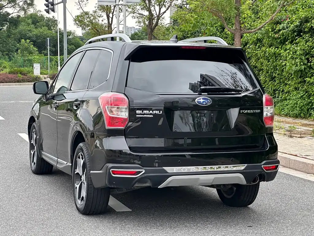 Forester 2.0 i Special Commemorative