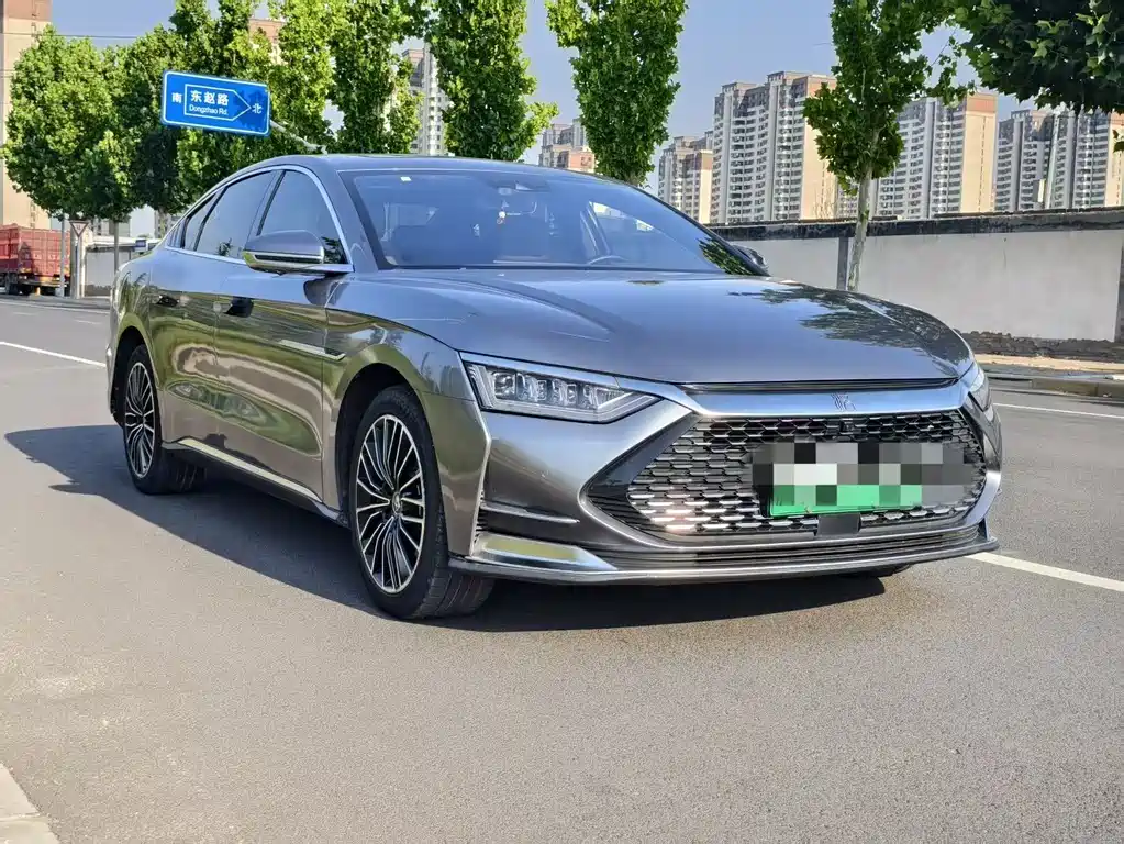 Han DM 4 WD Performance Luxury