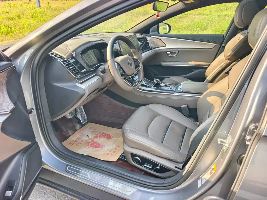 Han DM 4 WD Performance Luxury