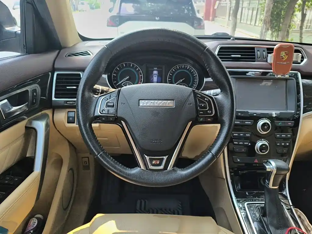 Haval H2 Red Label 1.5 T Auto 2 WD Luxury