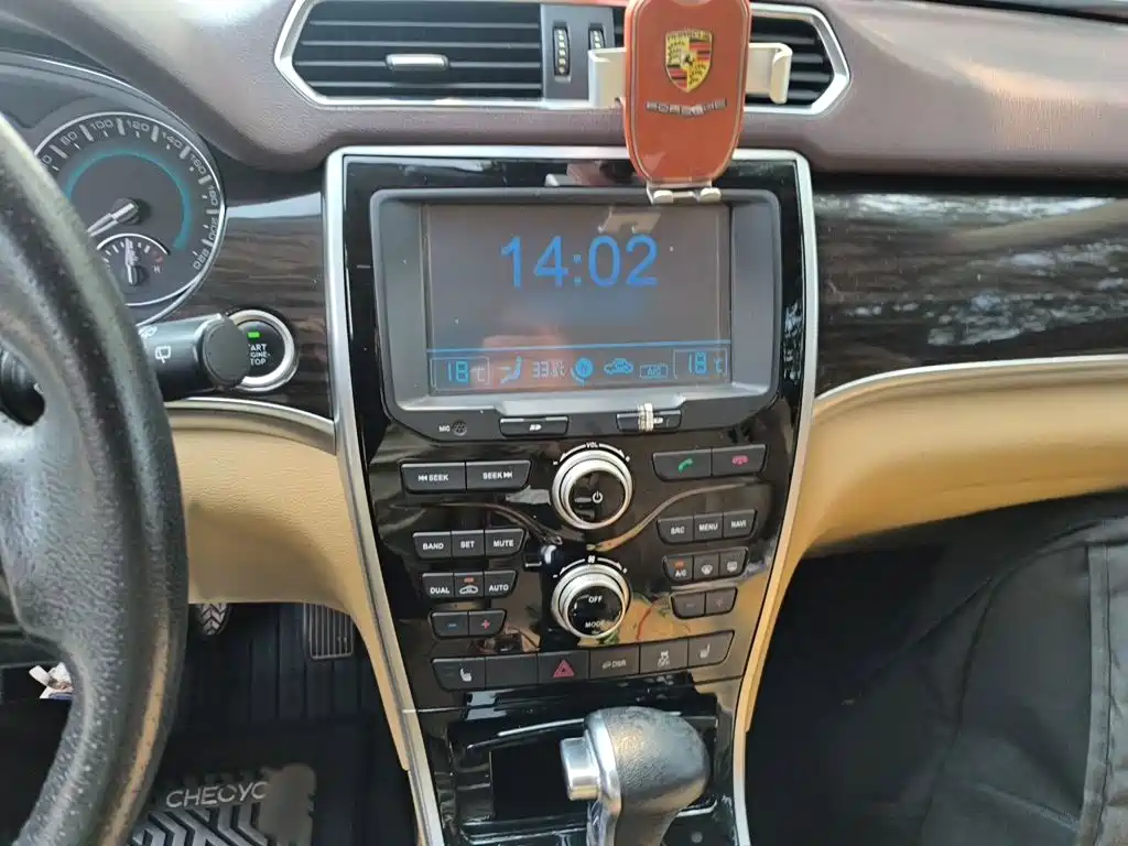 Haval H2 Red Label 1.5 T Auto 2 WD Luxury