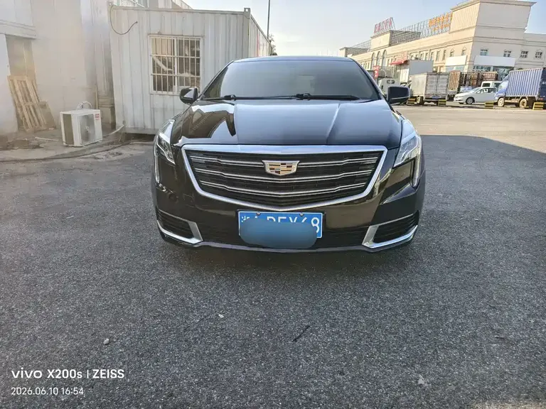 Cadillac XTS 28 T Tech