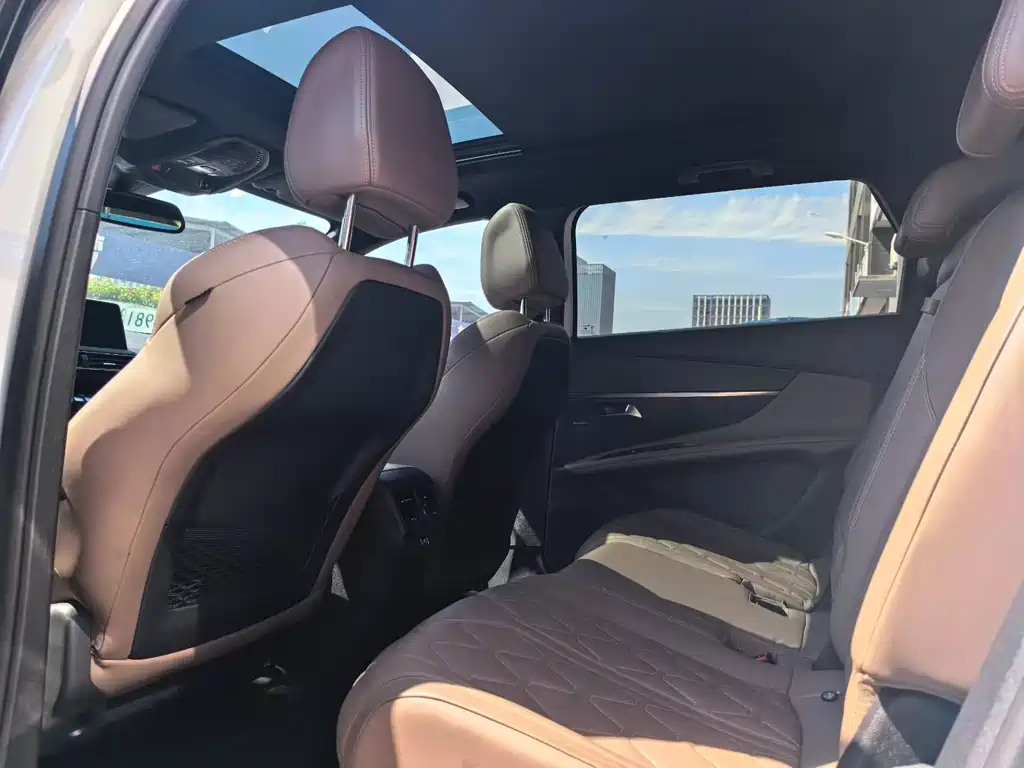 Peugeot 5008 380 THP 7-seat Luxury GT