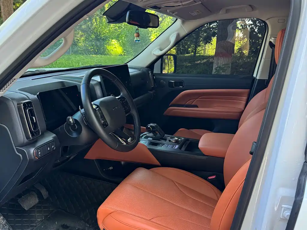 Haval H9 2.4 T Diesel 4 WD Extreme Realm