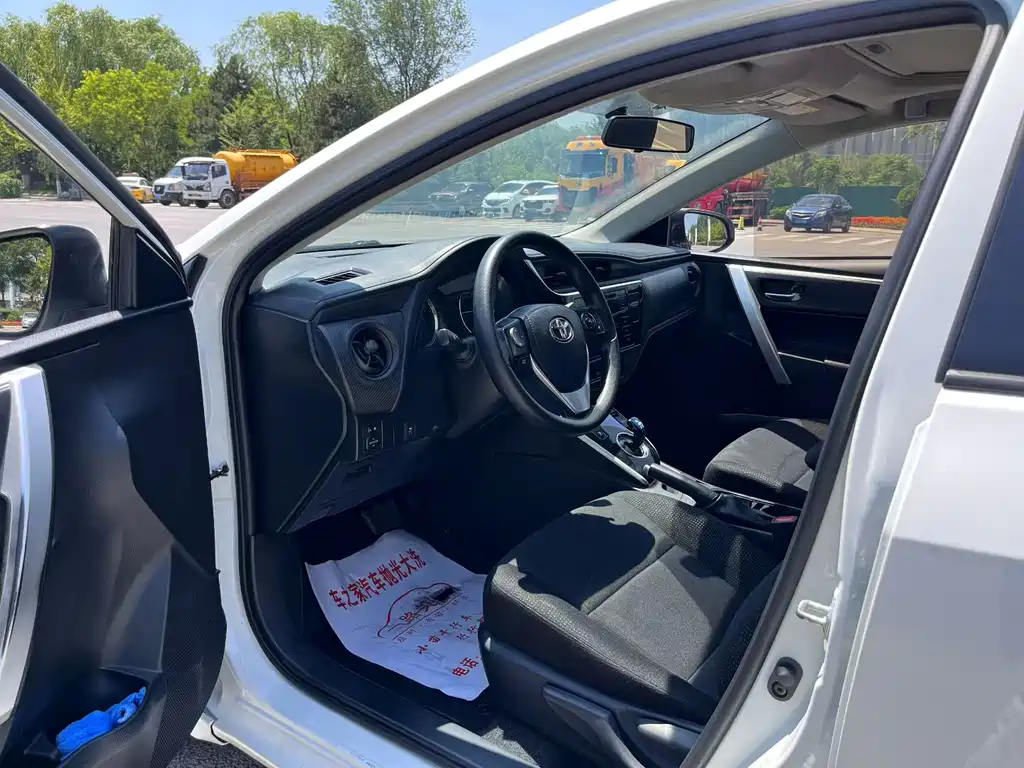 Levin Facelift Dual Engine 1.8 H GS E-CVT Elite Sunroof CN-V