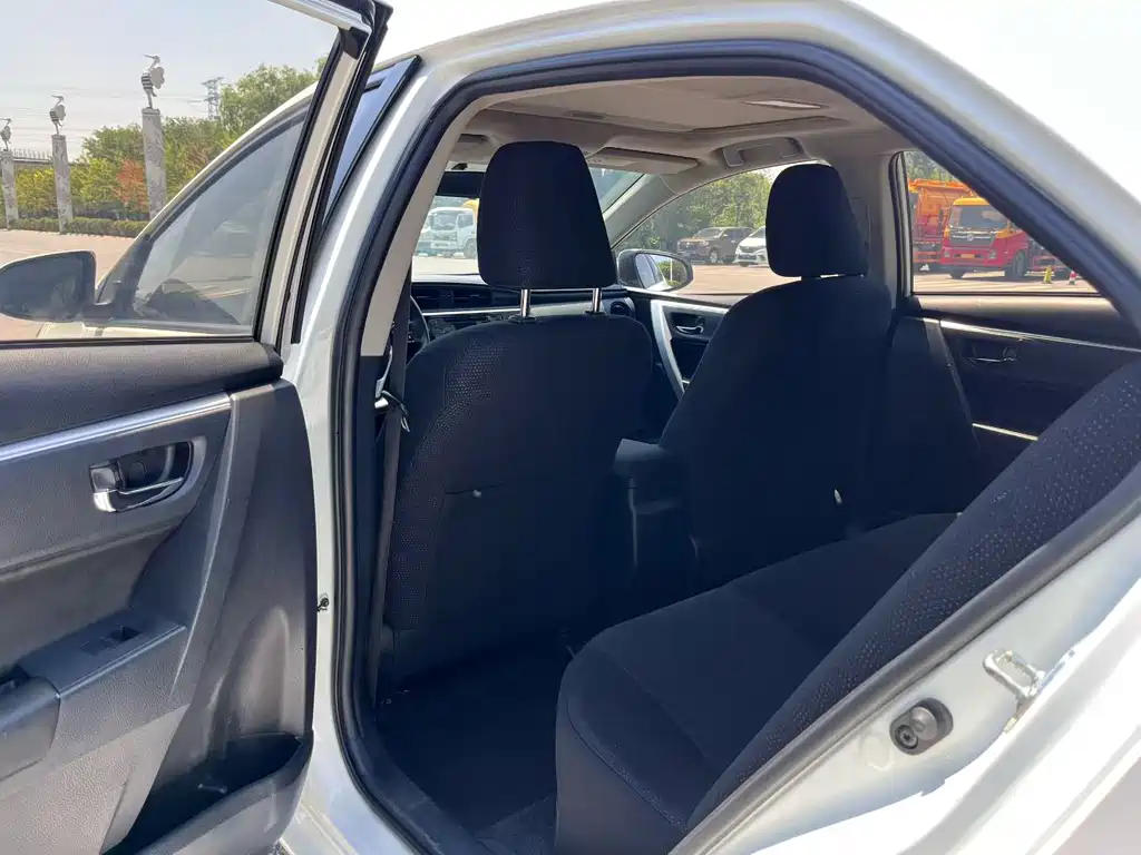 Levin Facelift Dual Engine 1.8 H GS E-CVT Elite Sunroof CN-V
