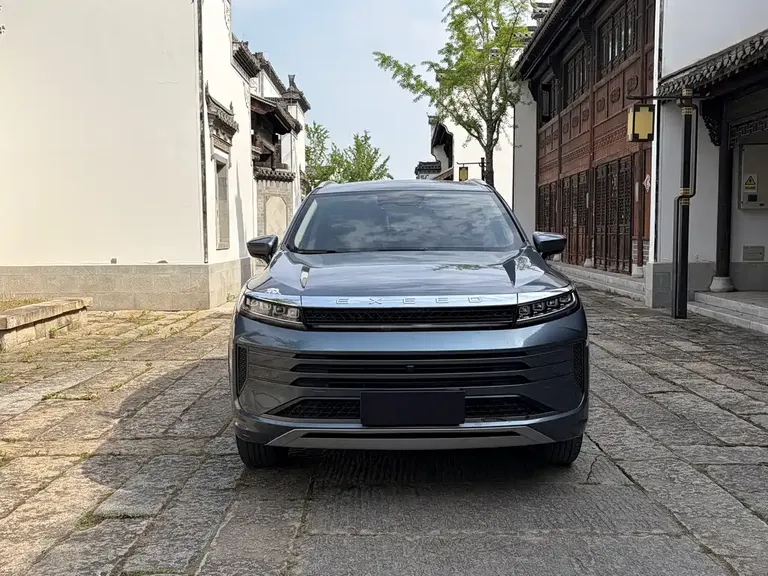 Exeed Zhuifeng 星途追风 2020款 乘风破浪版 1.5 T CVT星睿版