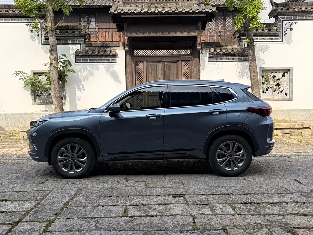 Exeed Zhuifeng 星途追风 2020款 乘风破浪版 1.5 T CVT星睿版