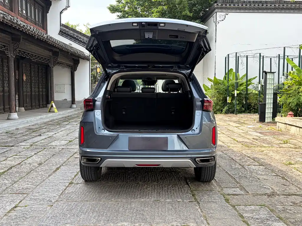 Exeed Zhuifeng 星途追风 2020款 乘风破浪版 1.5 T CVT星睿版