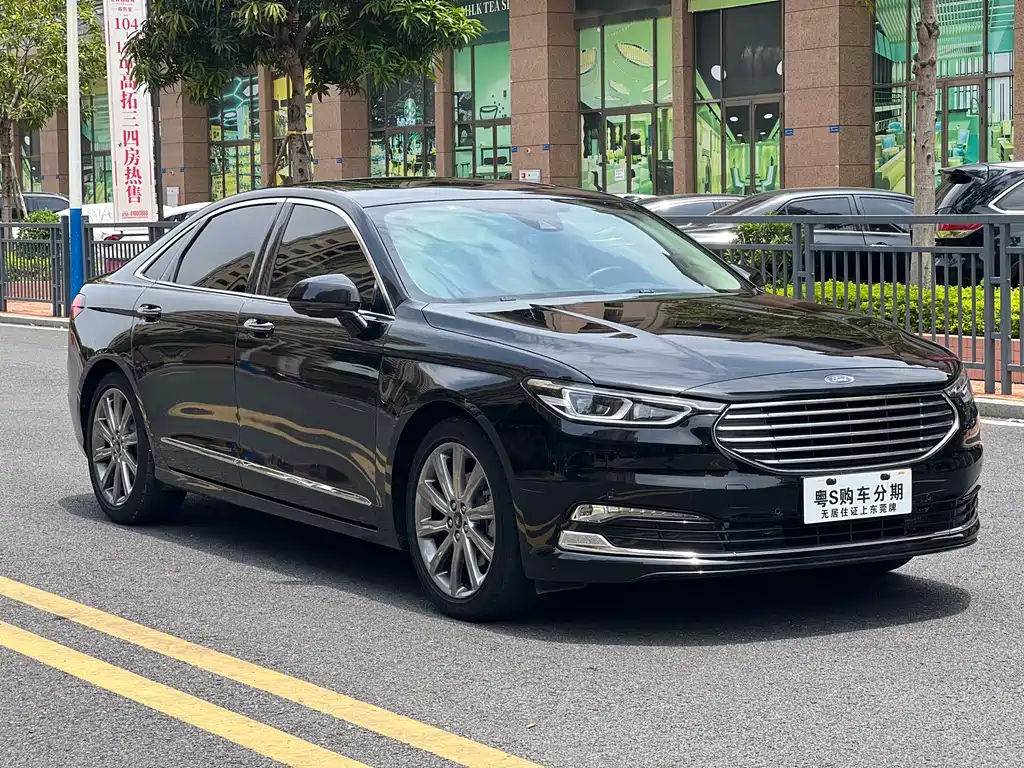 Taurus EcoBoost 245 Premium