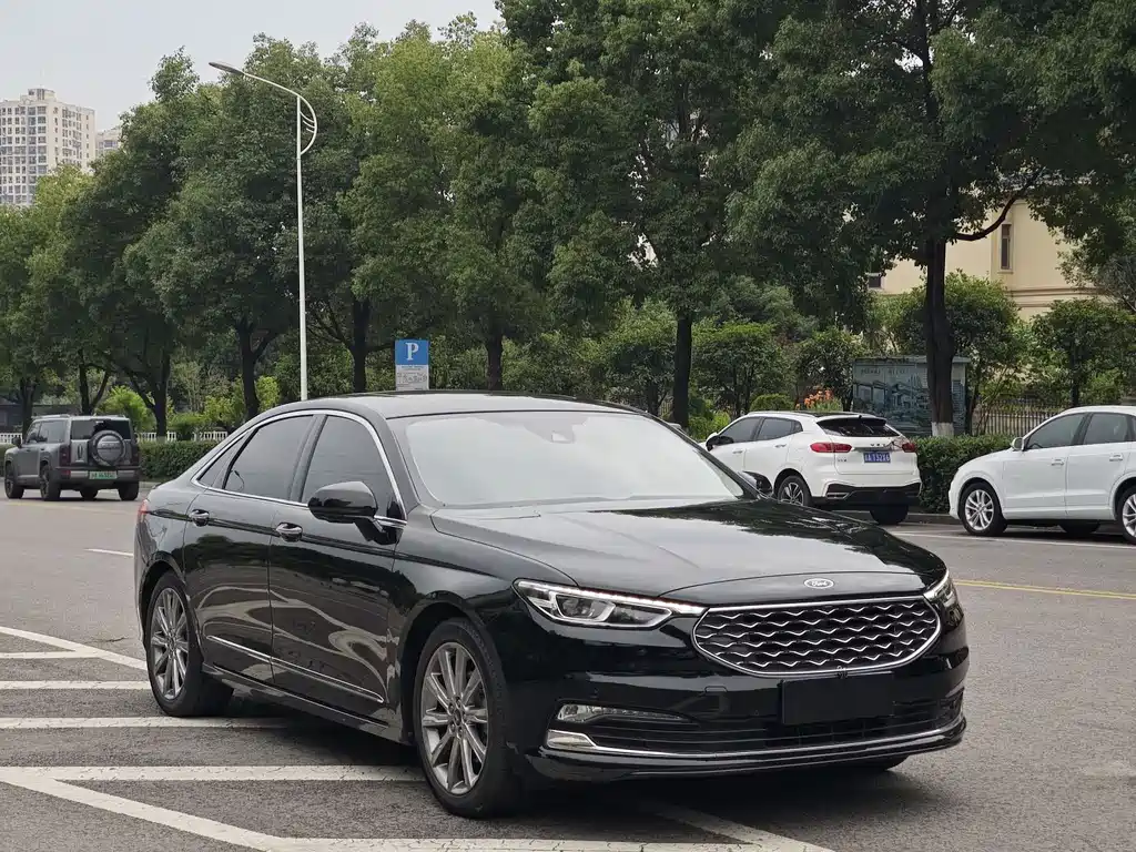 Taurus EcoBoost 245 Premium
