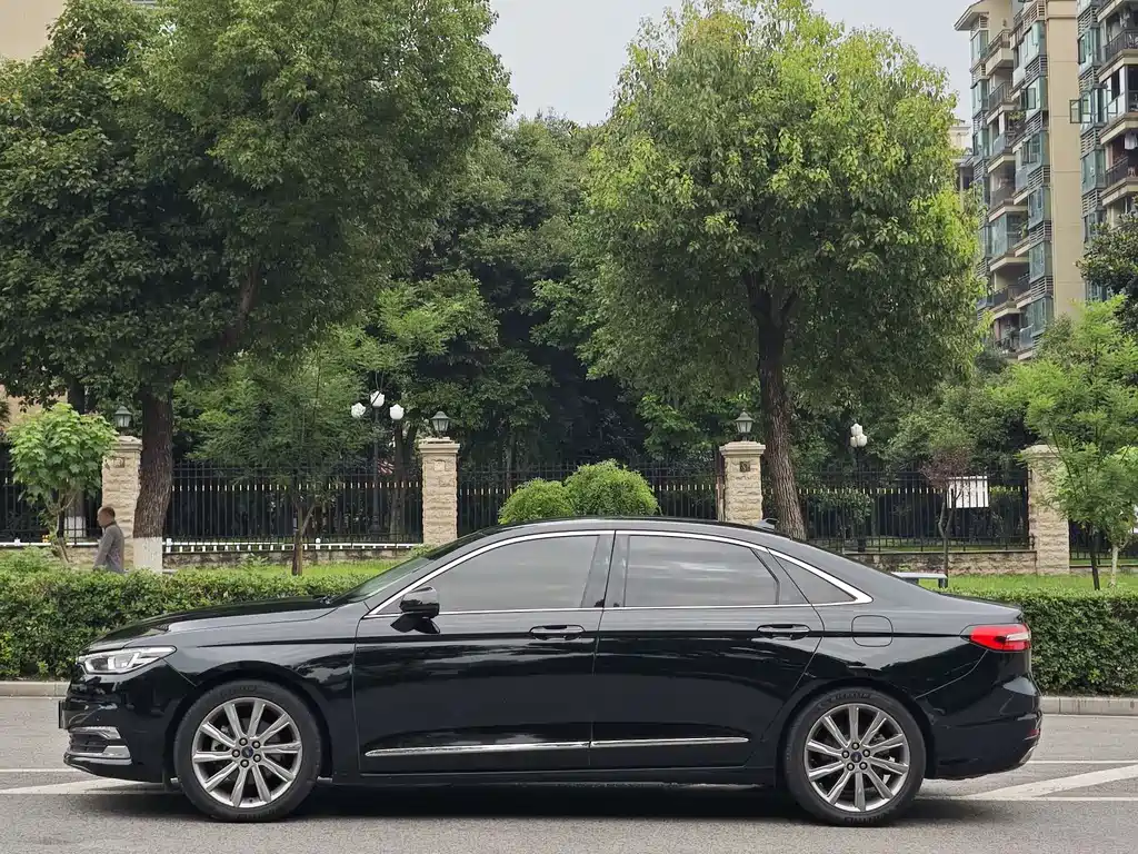 Taurus EcoBoost 245 Premium