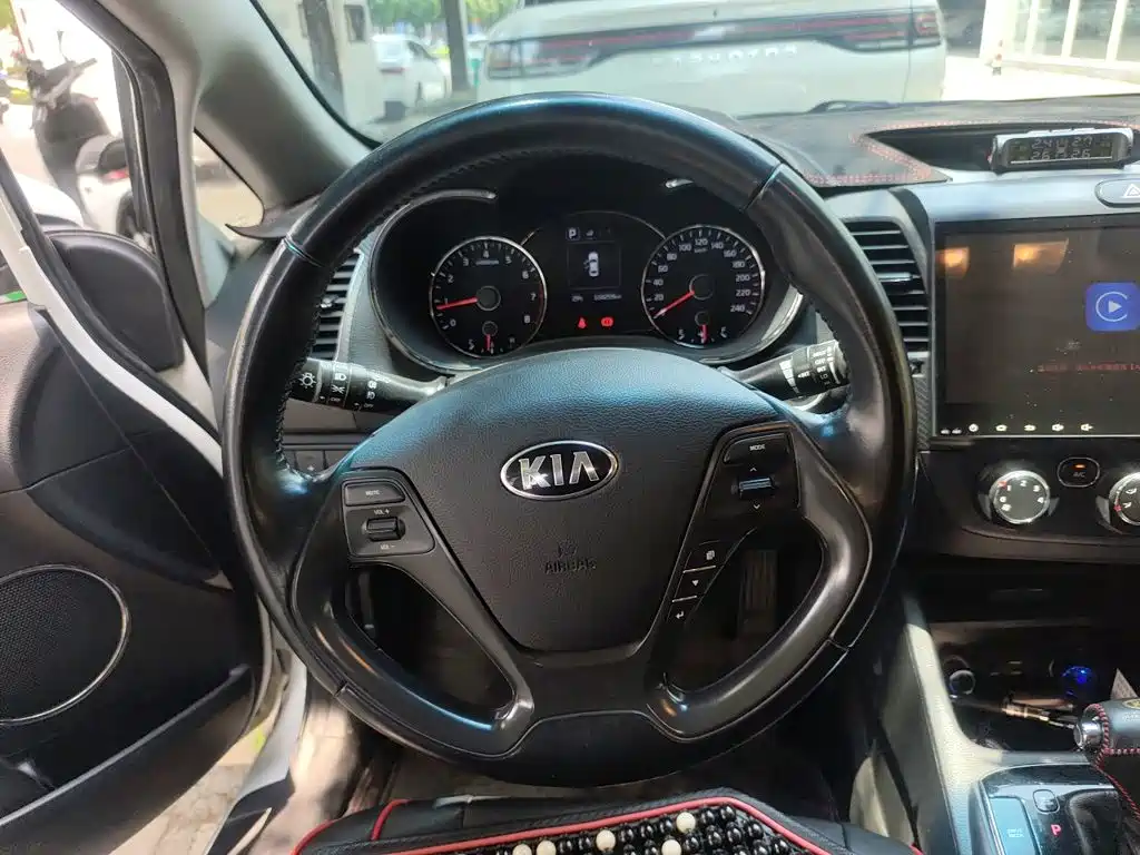 Kia K3 1.6 L Auto GLS