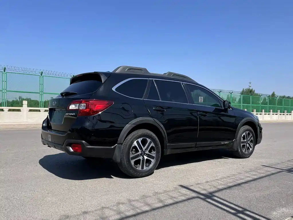 Outback 傲虎 2018款 2.5 i 豪华导航版