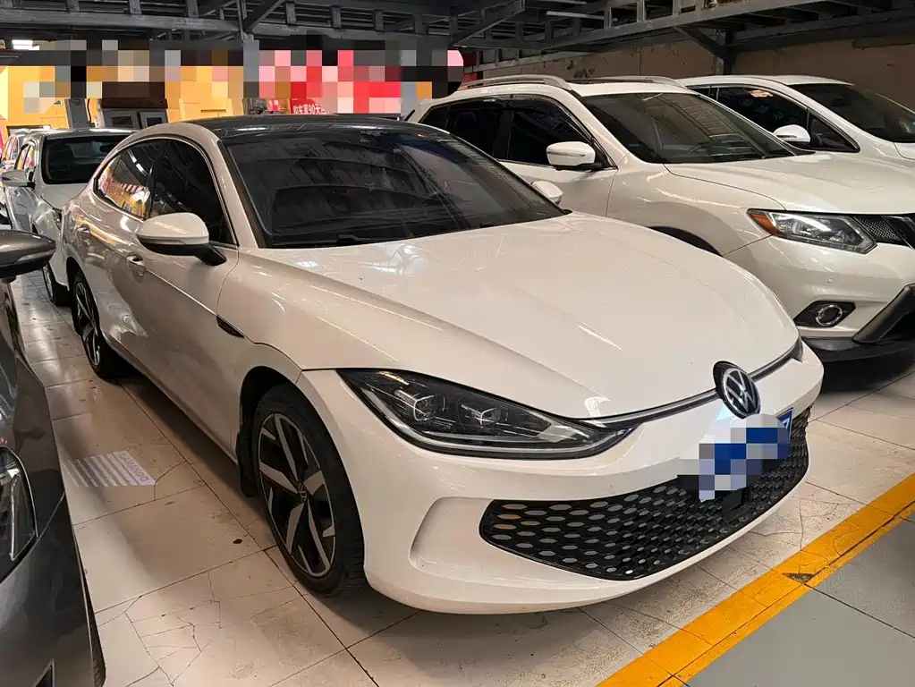 Lamando Lamando L 280 TSI DSG Spicy Cool
