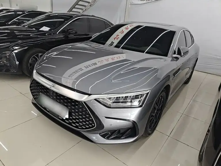 BYD Han DM-i Glory 121 KM Elite