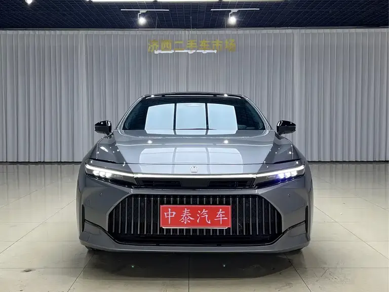 Toyota Crown (Import) 2.5 L Supreme
