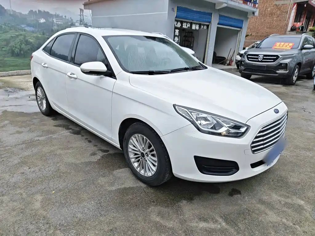 Escort Facelift 1.5 L Auto Comfort