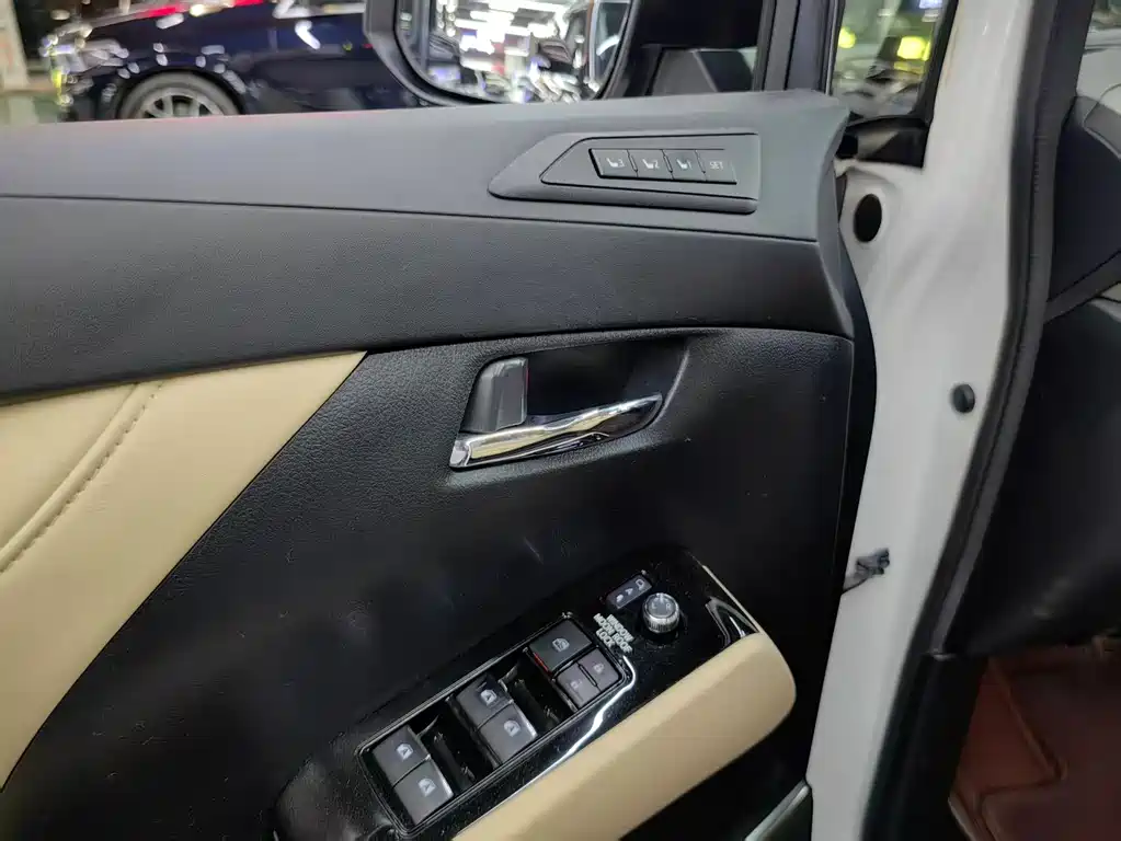 Alphard 3.5 L Luxury