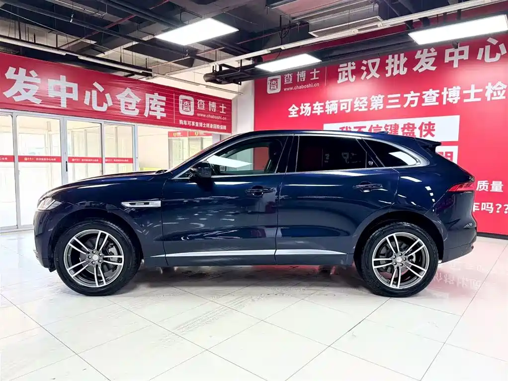 Jaguar F-PACE 2.0 T 4 WD R-Sport Sport