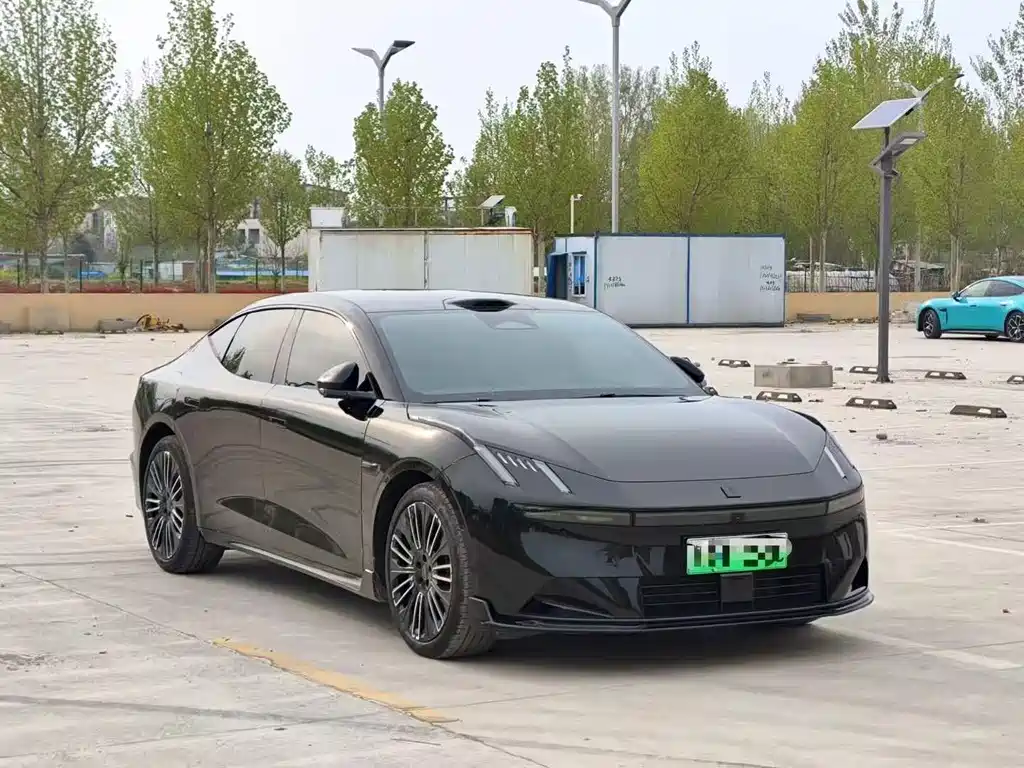 Lynk & Co 10 EM-P 120 4 WD Ultra