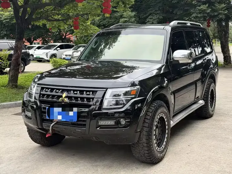 Mitsubishi Pajero (Import) 3.0 L Auto Luxury