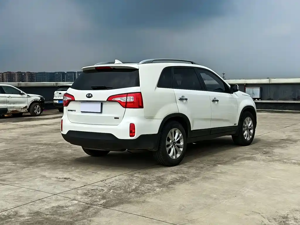 Sorento 索兰托 2013款 2.4 L 7座汽油豪华版 国IV