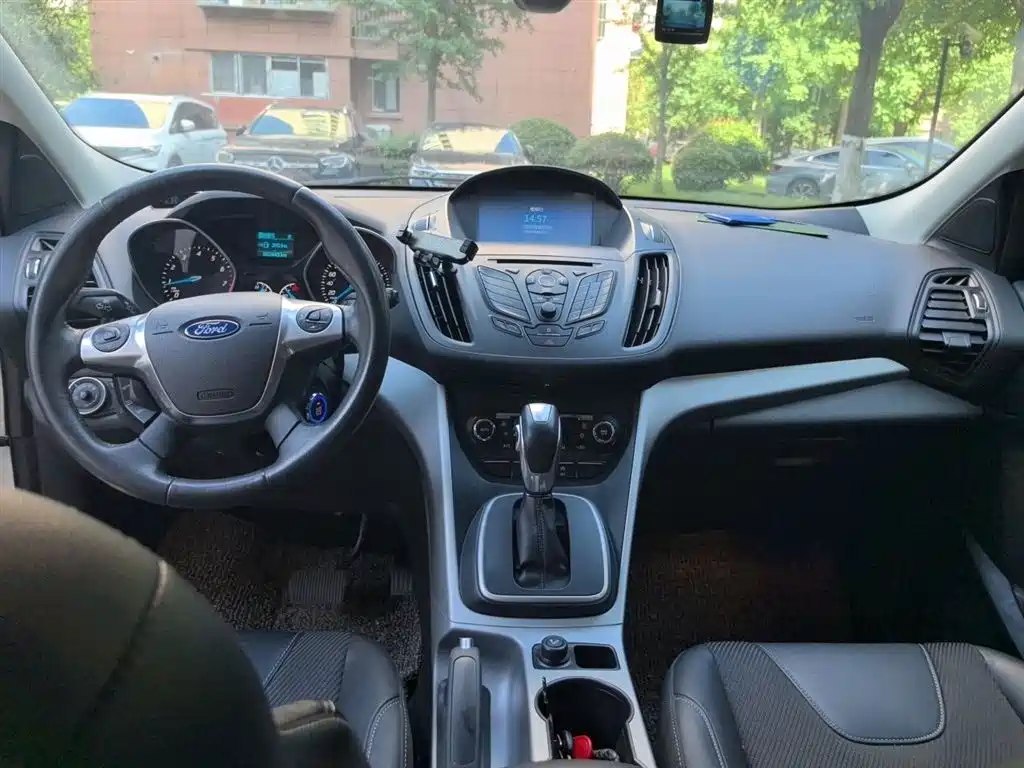 Kuga 1.5 L GTDi 2 WD Style