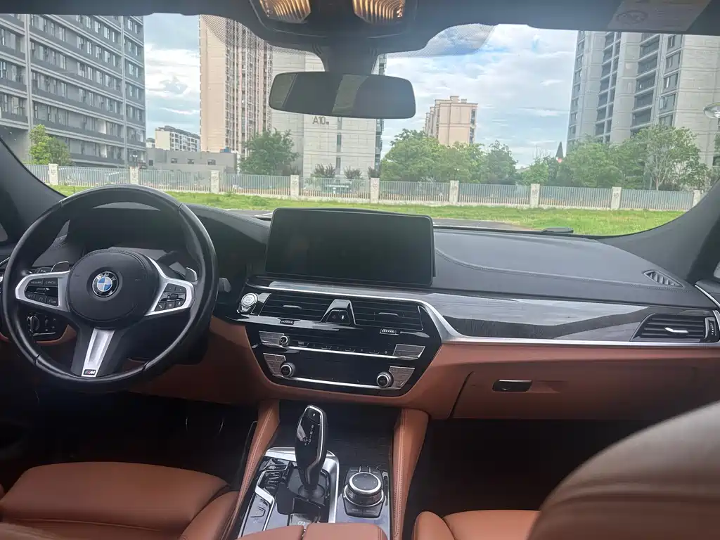 BMW 6 Series GT 630 i M Sport Package