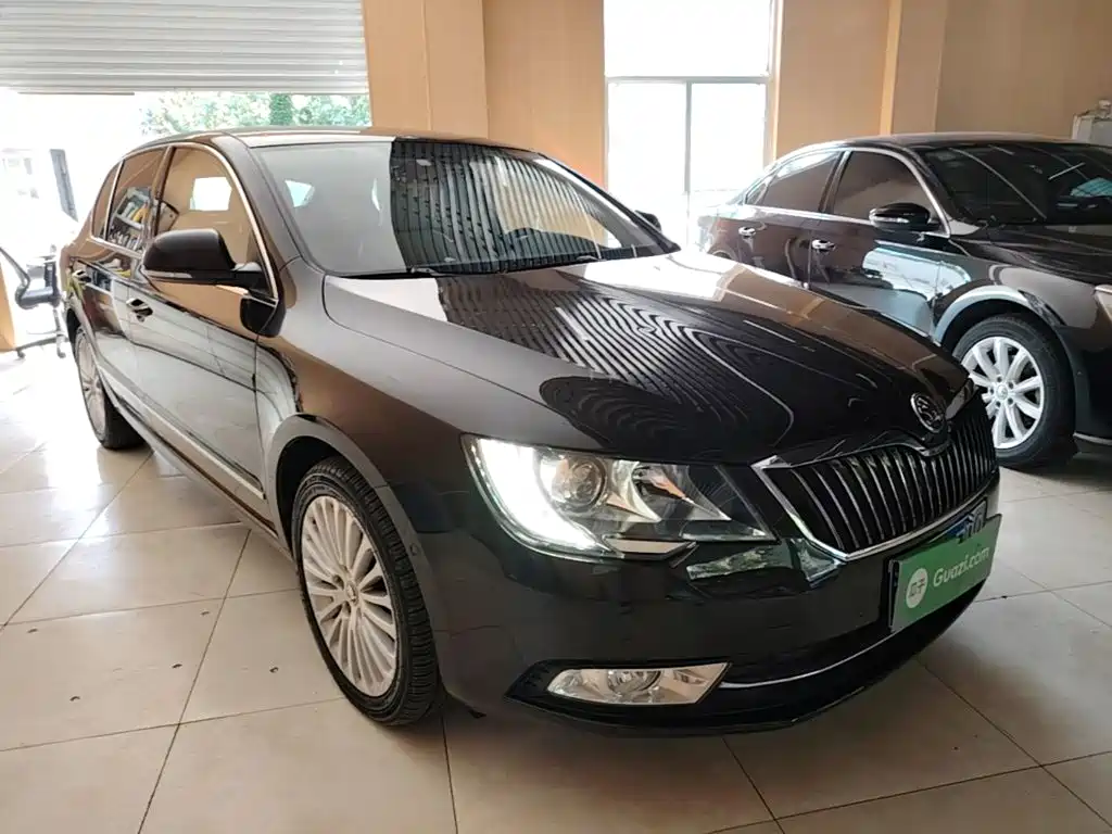 Superb 1.8 TSI Auto Elegant