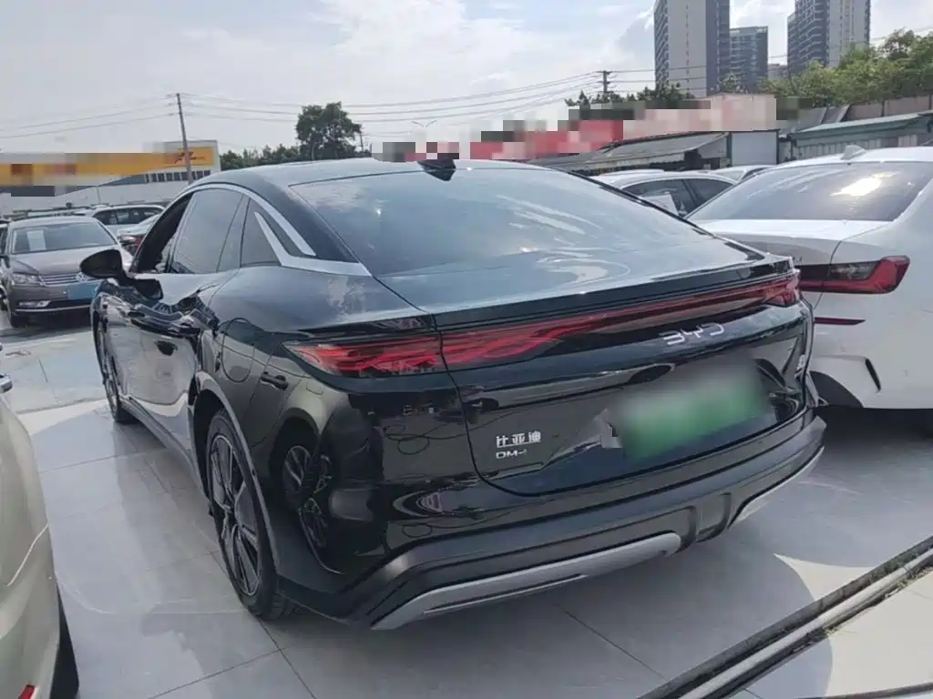 Han L 汉L 2025款 DM-i 200 KM激光雷达尊享型