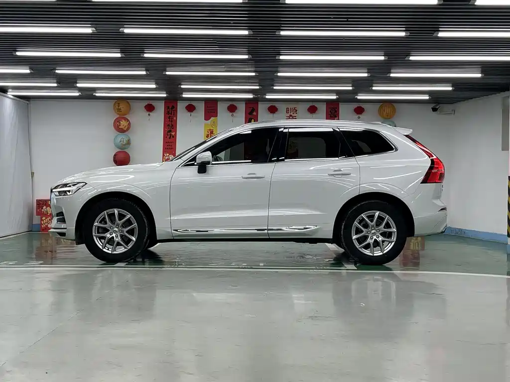Volvo XC60 T5 4 WD Smart Ease Luxury