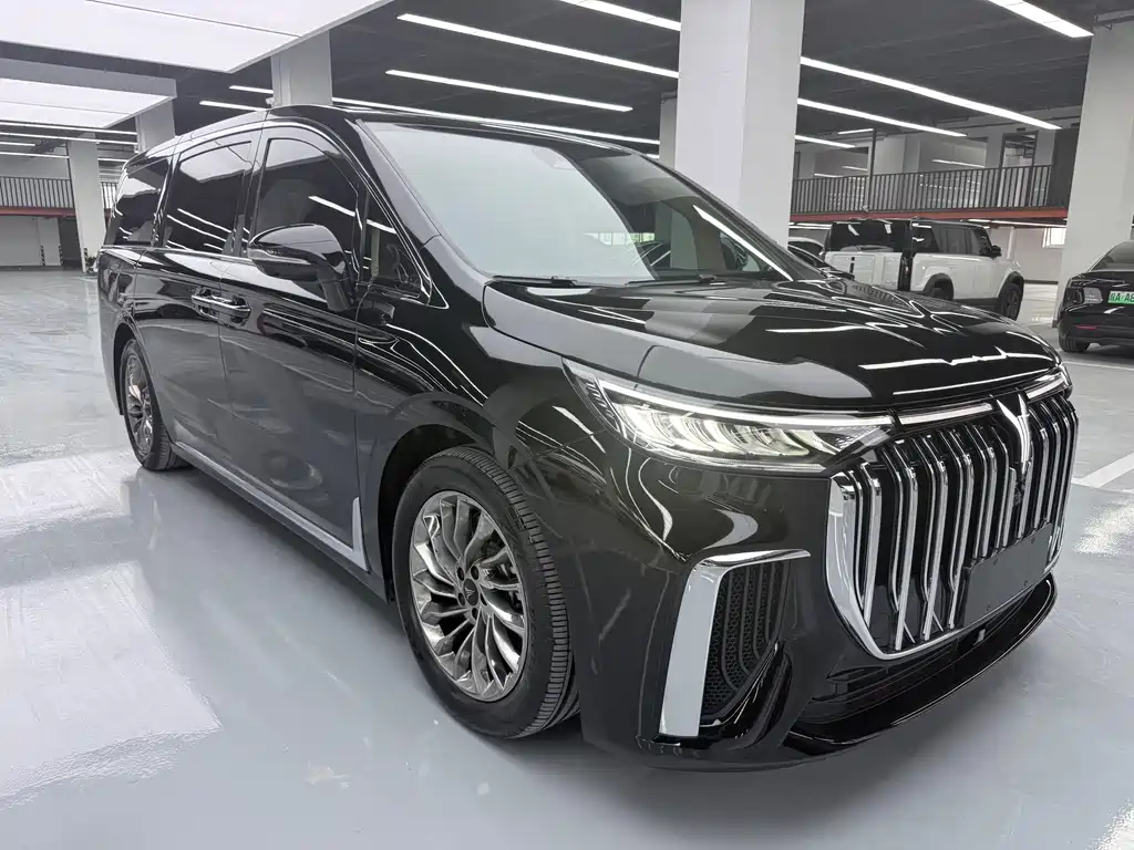 Voyah Dreamer PHEV Ultra Long Range Flagship