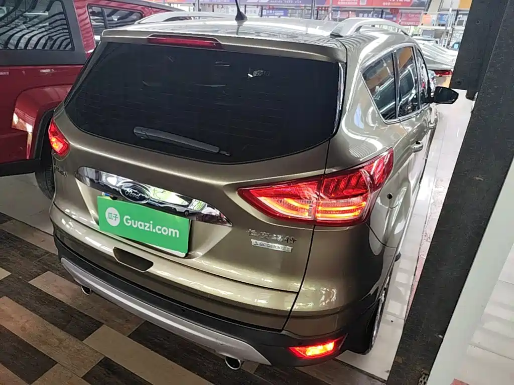 Kuga 1.5 L GTDi 2 WD Style