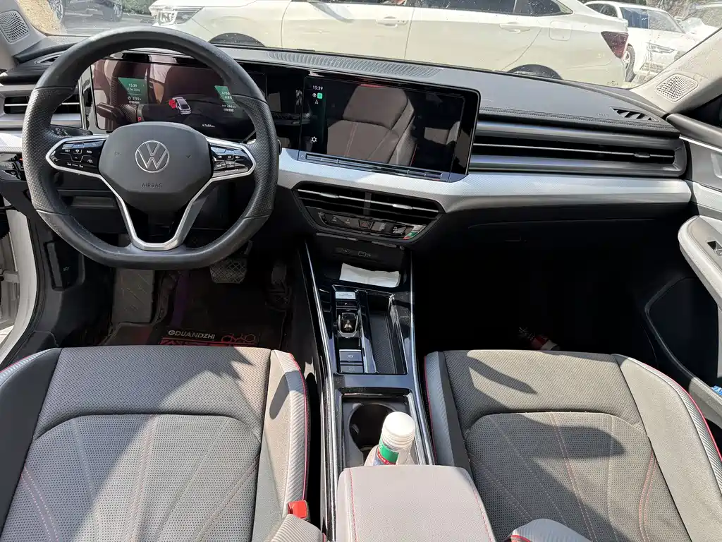 Lamando Lamando L 280 TSI DSG Spicy Cool