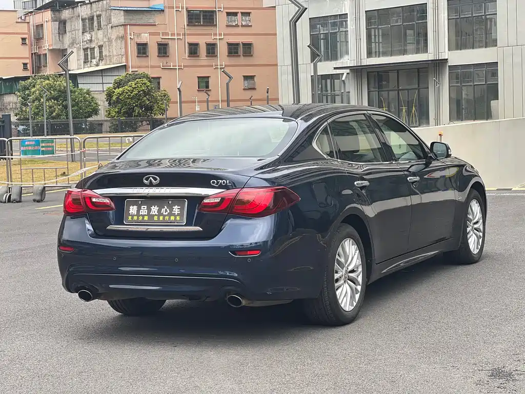 Infiniti Q70 Q70 L 2.5 L Joy