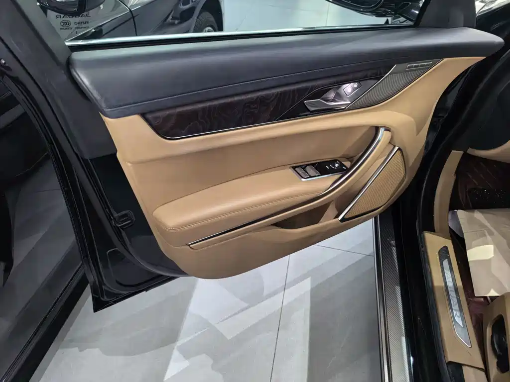 Jaguar XFL XFL 2.0 T P250 2 WD Premium Luxury