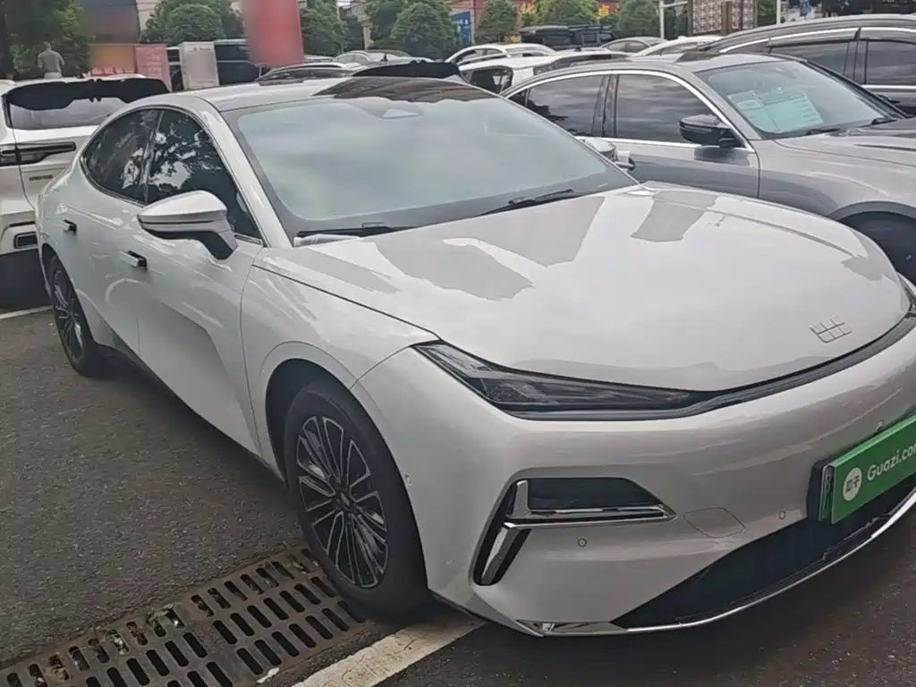Galaxy Xingyao 8 130 km EM-i Premium
