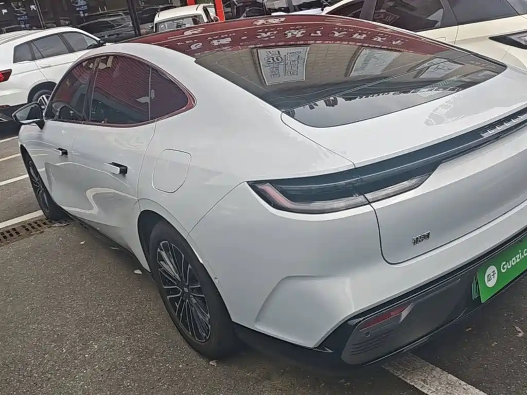Galaxy Xingyao 8 130 km EM-i Premium