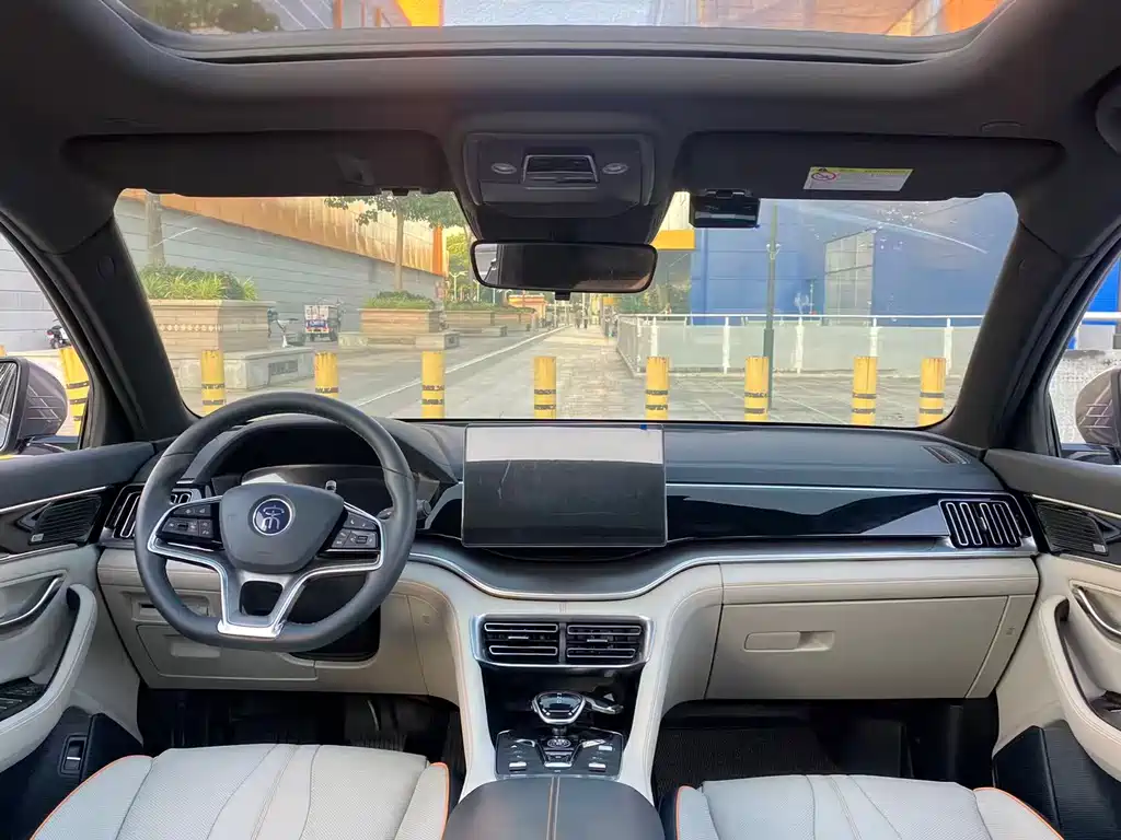 Song PLUS NEV DM-i 110 KM Flagship PLUS