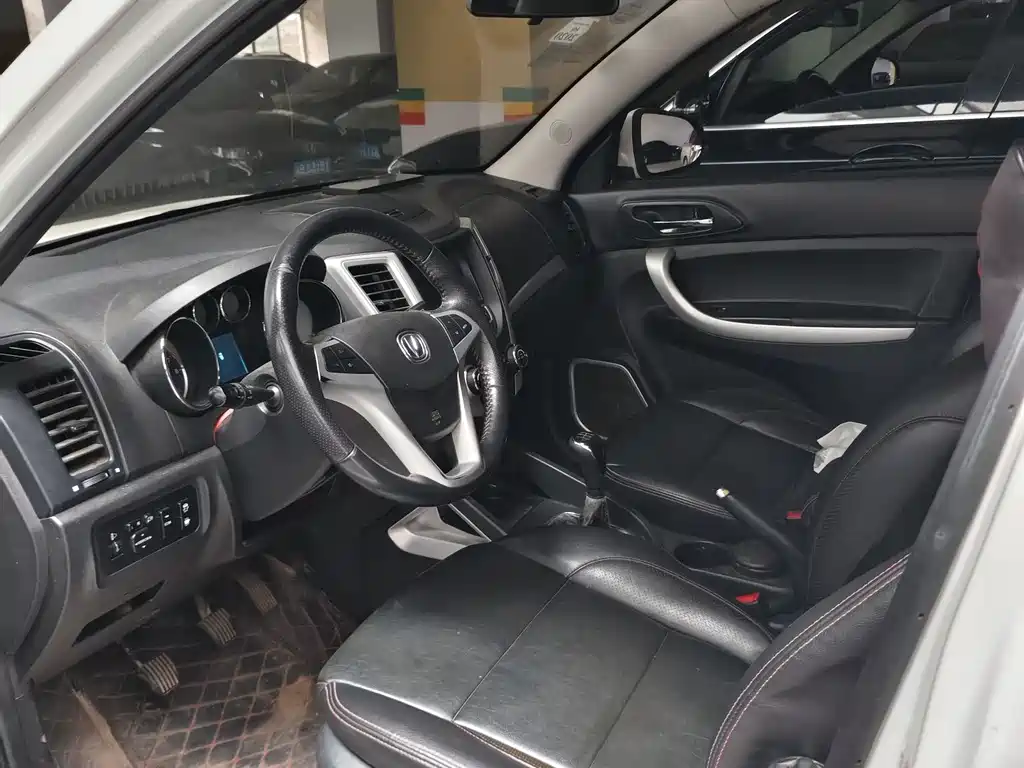 Changan CS35 1.6 L Manual Luxury CN-IV