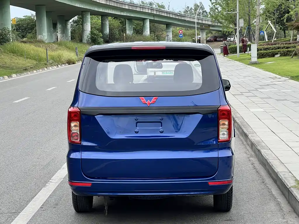 Wuling Hongguang 1.5 L S Basic CN-VI LAR