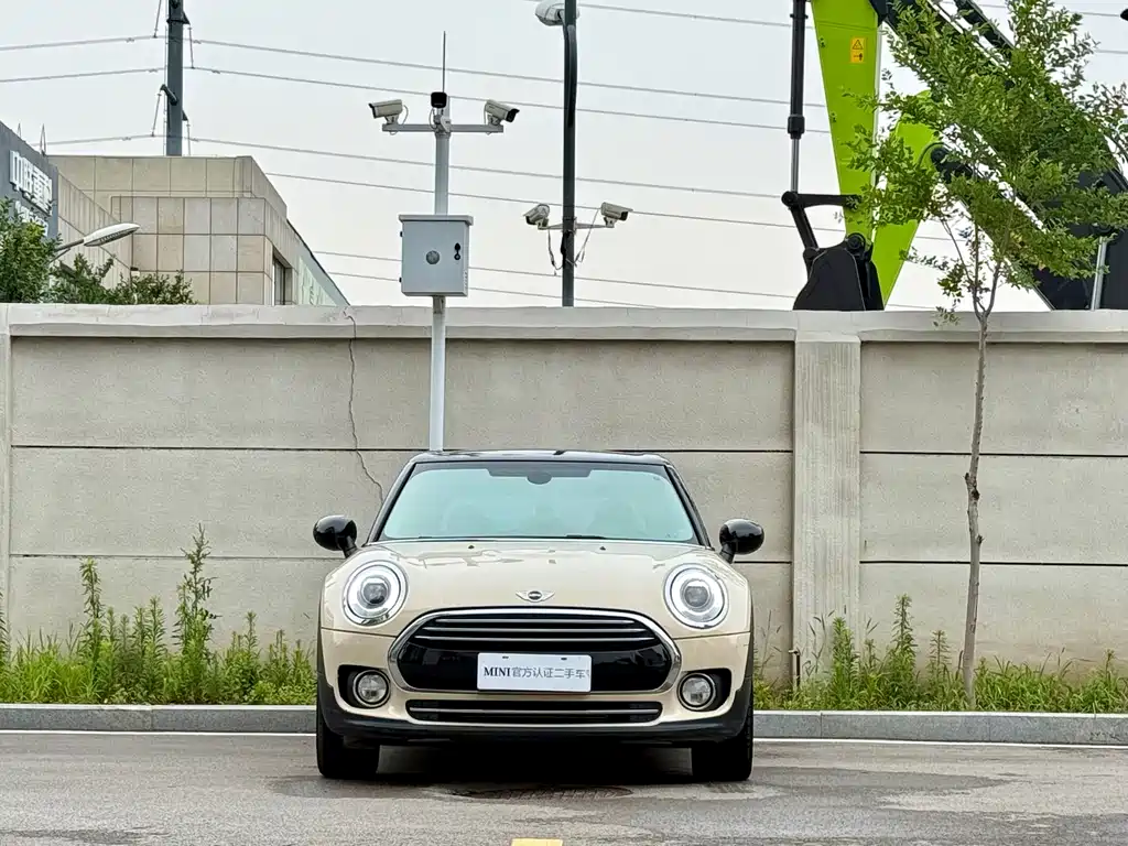 MINI CLUBMAN Facelift 1.5 T COOPER Geek