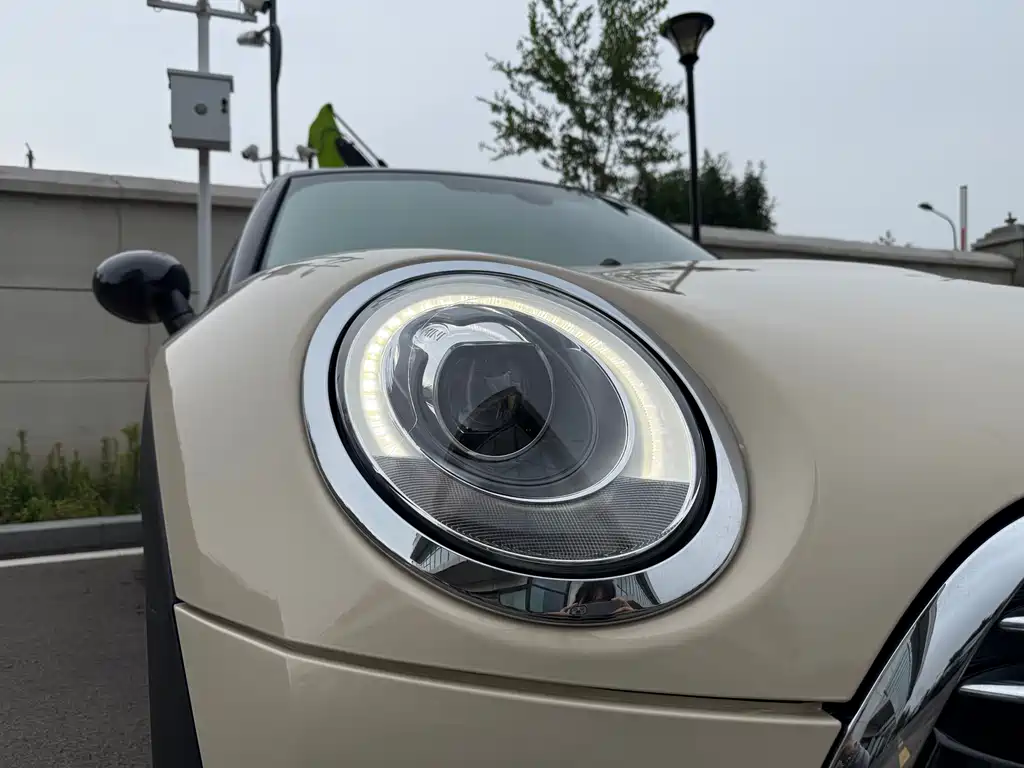 MINI CLUBMAN Facelift 1.5 T COOPER Geek