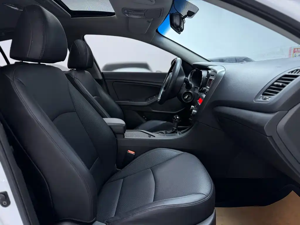 Kia K5 起亚K5 2014款 2.0 L 自动GLS