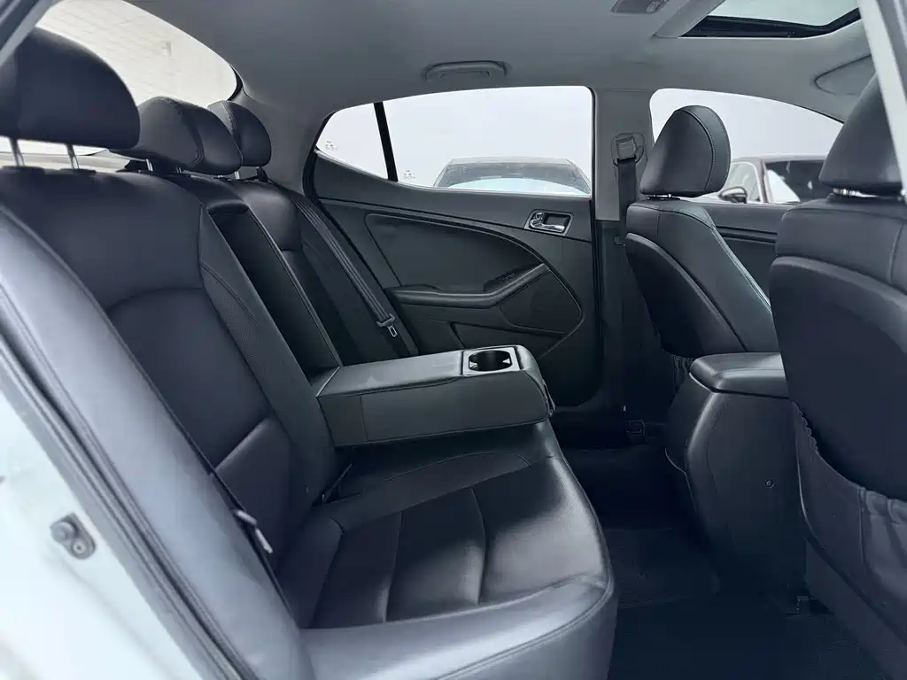 Kia K5 起亚K5 2014款 2.0 L 自动GLS