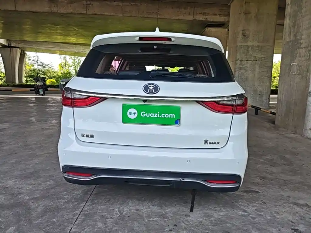 Song MAX 1.5 T Auto Connected Elite 7-seat